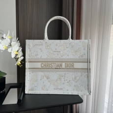 Christian Dior Shopping Bags